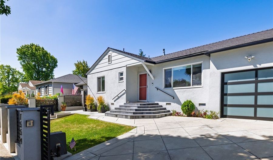 7559 Midfield Ave, Los Angeles, CA 90045 - 3 Beds, 3 Bath