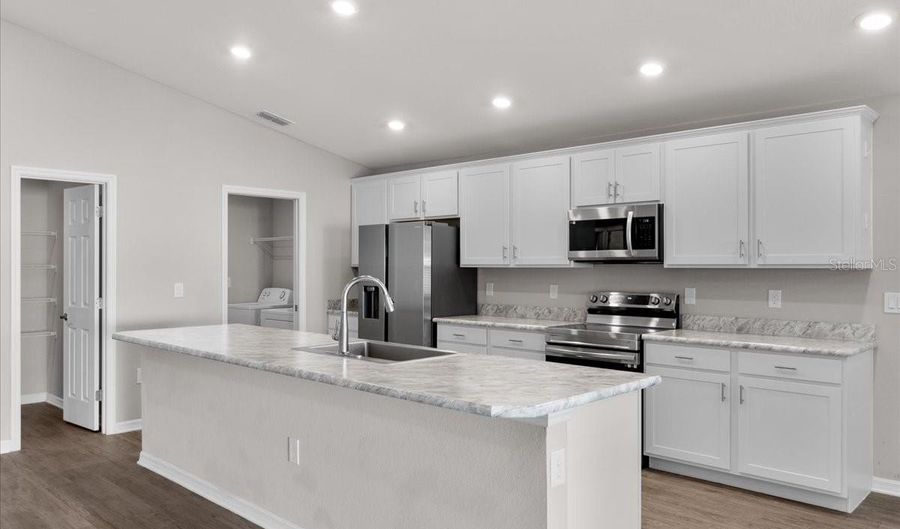 1106 TROPEA Ln, Auburndale, FL 33823 - 3 Beds, 2 Bath