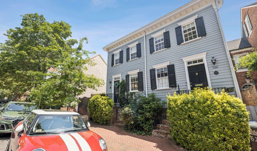 1627 34TH St NW, Washington, DC 20007 - 3 Beds, 3 Bath
