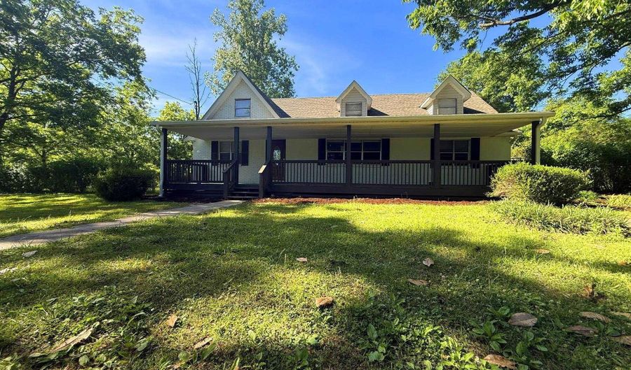 3209 ELM St, Adamsville, AL 35005 - 5 Beds, 3 Bath