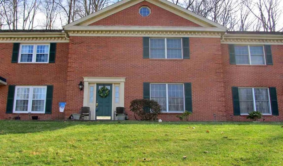 515 Shearwood Forest Dr, Bridgeport, WV 26330 - 3 Beds, 4 Bath