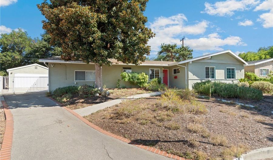 2508 Canyada Ave, Altadena, CA 91001 - 4 Beds, 3 Bath