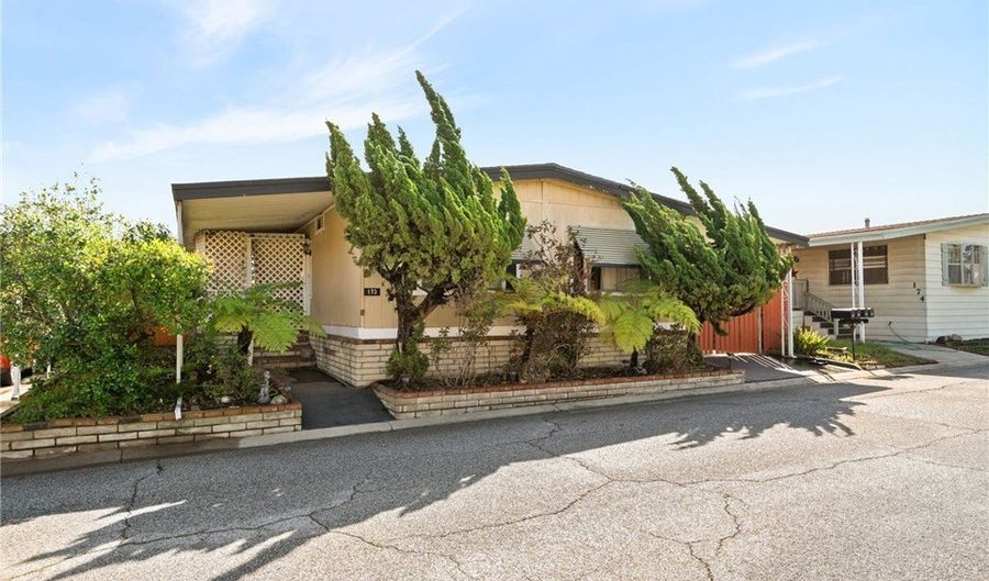 2601 E Victoria St 173, Rancho Dominguez, CA 90220 - 3 Beds, 3 Bath
