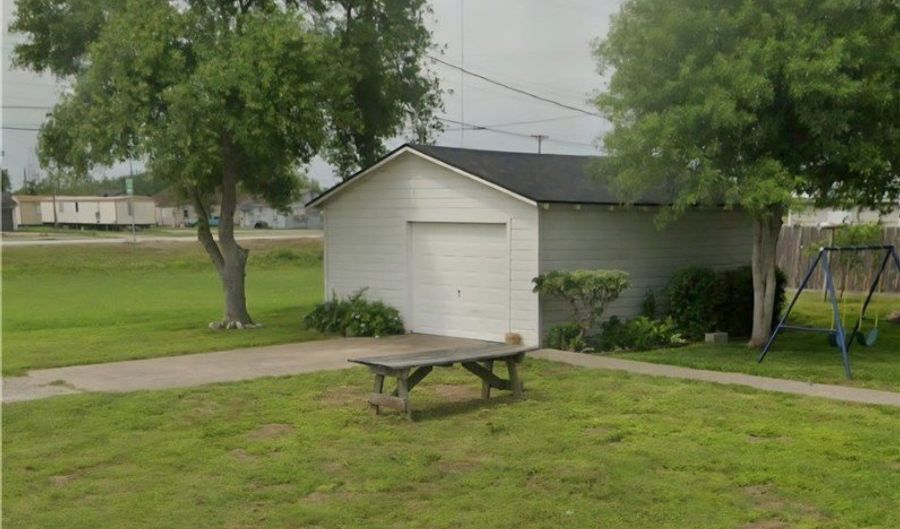 223 Johnny Ave, Agua Dulce, TX 78330 - 3 Beds, 2 Bath