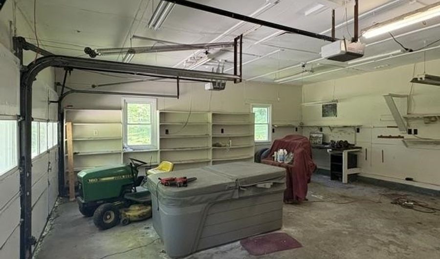 3578 Royalton Turnpike Rd, Barnard, VT 05031 - 2 Beds, 1 Bath