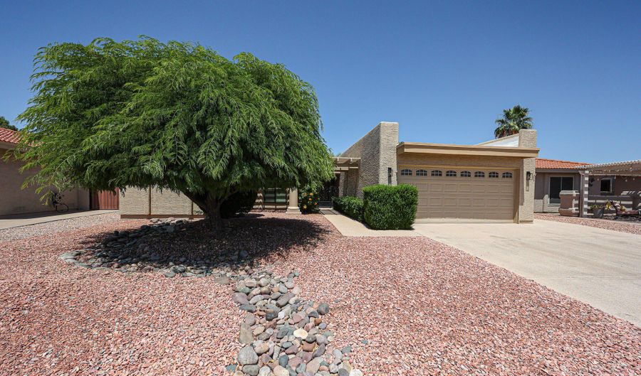 25809 S HOLLYGREEN Dr, Sun Lakes, AZ 85248 - 3 Beds, 3 Bath