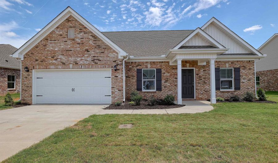 13918 Hickory Brook Dr, Athens, AL 35611 - 4 Beds, 3 Bath