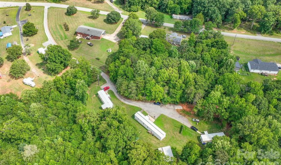 114 Jason Dr, Blacksburg, SC 29702 - 9 Beds, 6 Bath