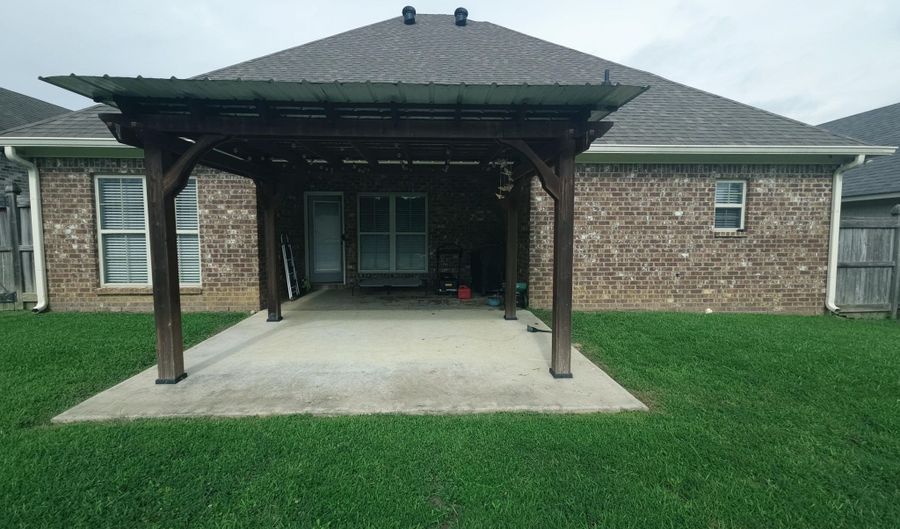 305 Flagstone Dr, Brandon, MS 39042 - 3 Beds, 2 Bath