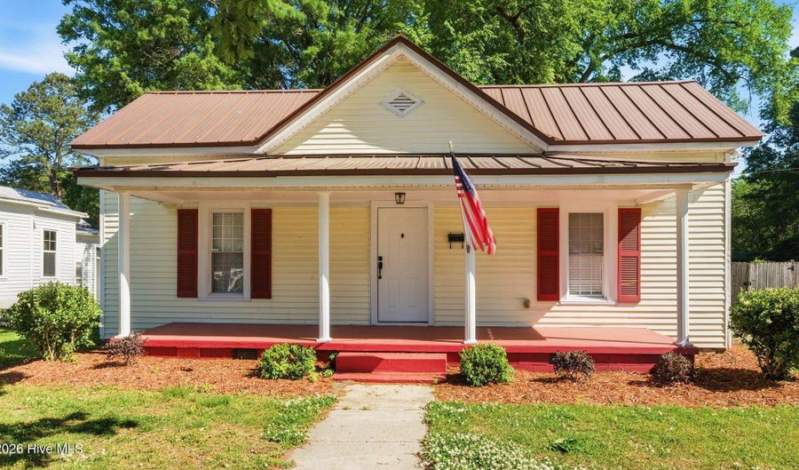 465 Third St, Ayden, NC 28513 - 3 Beds, 2 Bath