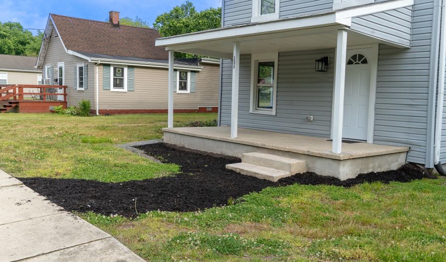 131 W MISPILLION St, Harrington, DE 19952 - 3 Beds, 2 Bath