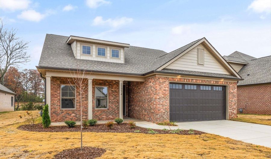 21774 Hemlock Dr, Athens, AL 35613 - 4 Beds, 3 Bath