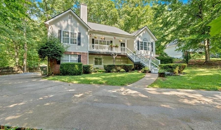 173 Highlander Way, Acworth, GA 30101 - 3 Beds, 3 Bath
