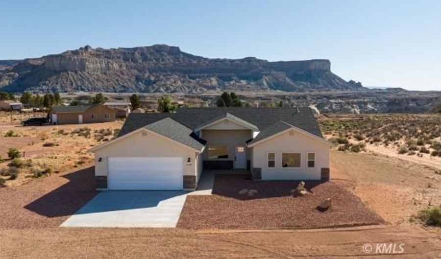 1140 S Independence Way, Big Water, UT 84741 - 4 Beds, 3 Bath