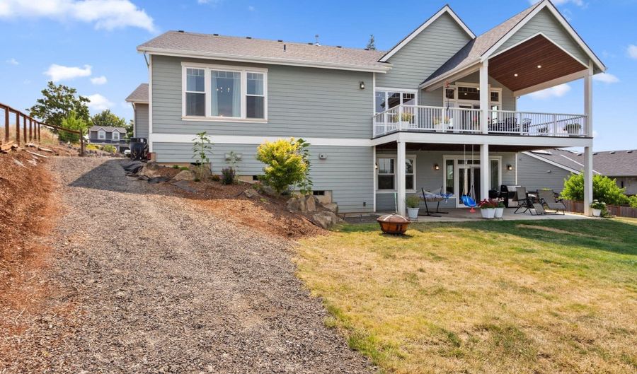 42205 NW Banks Rd, Banks, OR 97106 - 4 Beds, 3 Bath