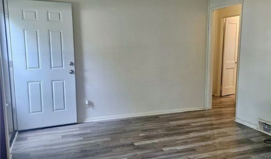 1276 Frederick Blvd, Akron, OH 44320 - 2 Beds, 1 Bath