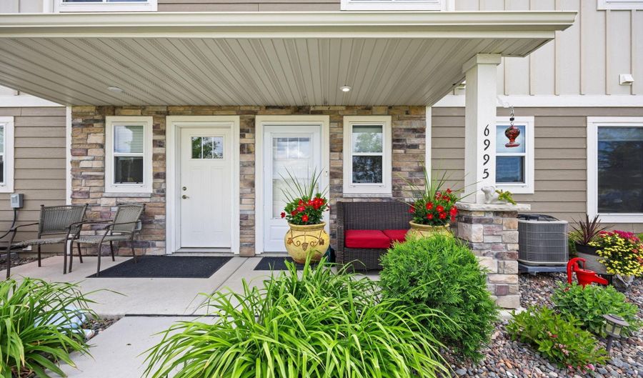 6995 Linwood Dr NE, Albertville, MN 55301 - 3 Beds, 3 Bath