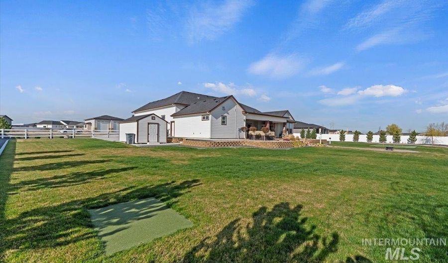 16834 Long Meadow Dr, Caldwell, ID 83607 - 4 Beds, 4 Bath