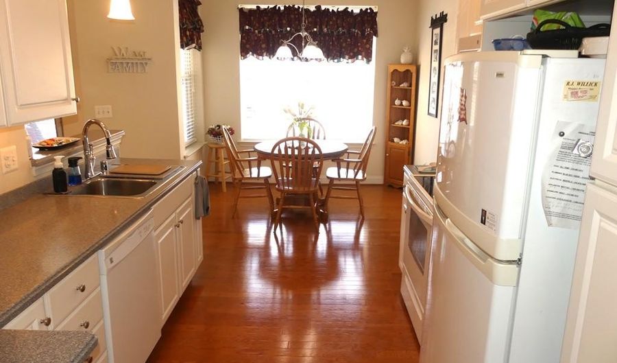305 TIREE Ct #201, Abingdon, MD 21009 - 2 Beds, 2 Bath