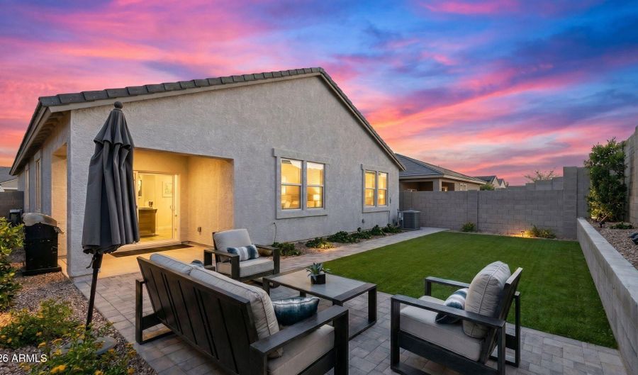 1148 W SAND CANYON Ct, Casa Grande, AZ 85122 - 4 Beds, 2 Bath