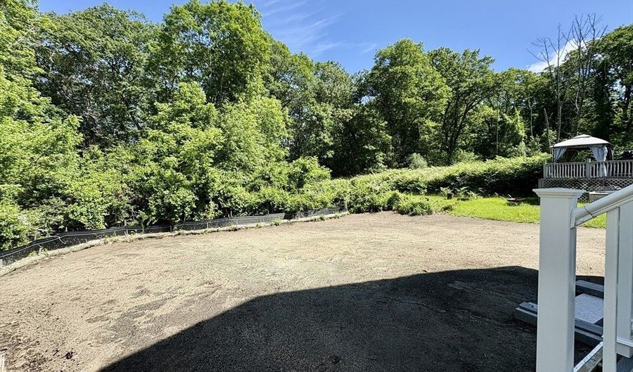 55 Richardson St, Billerica, MA 01821 - 4 Beds, 3 Bath