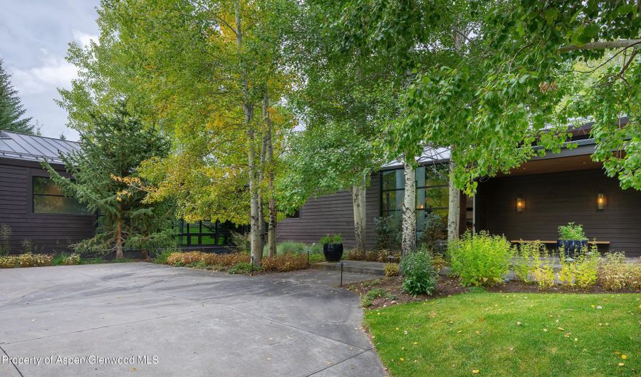 28 Maroon Dr, Aspen, CO 81611 - 6 Beds, 8 Bath