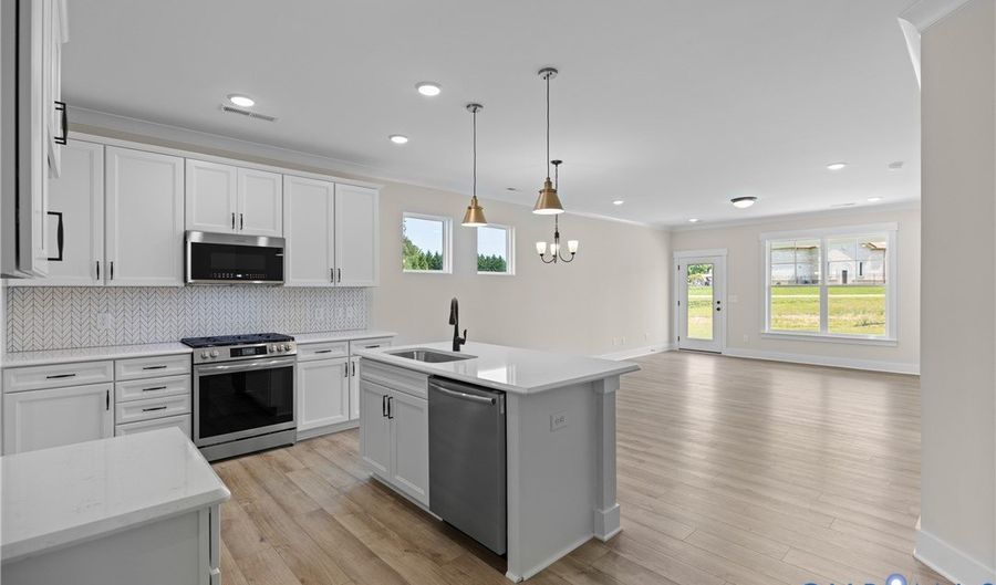 10290 Szalay Ln, Ashland, VA 23005 - 3 Beds, 2 Bath