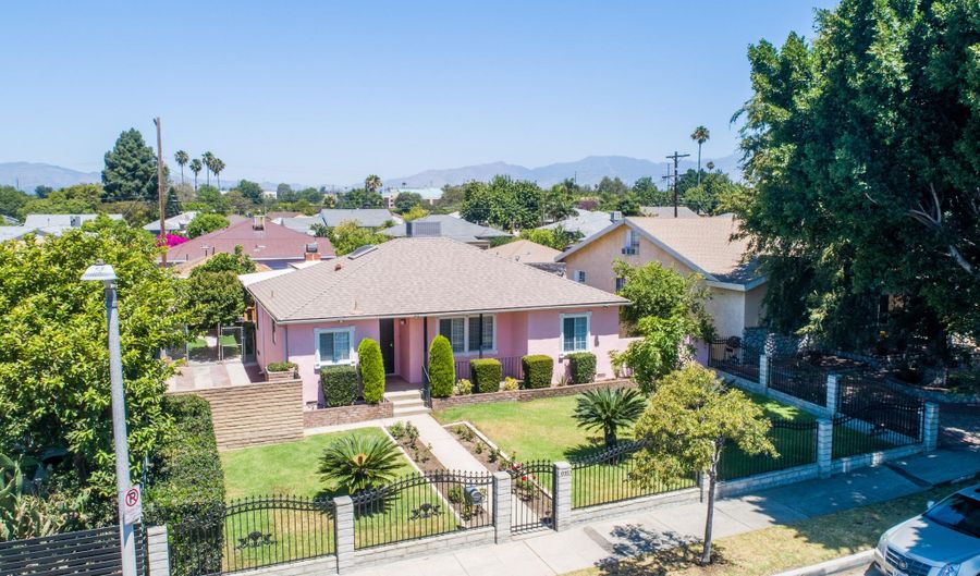 13951 Terra Bella St, Arleta, CA 91331 - 4 Beds, 2 Bath