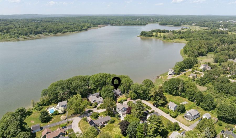 3 Tidewater Cv, Falmouth, ME 04105 - 3 Beds, 3 Bath