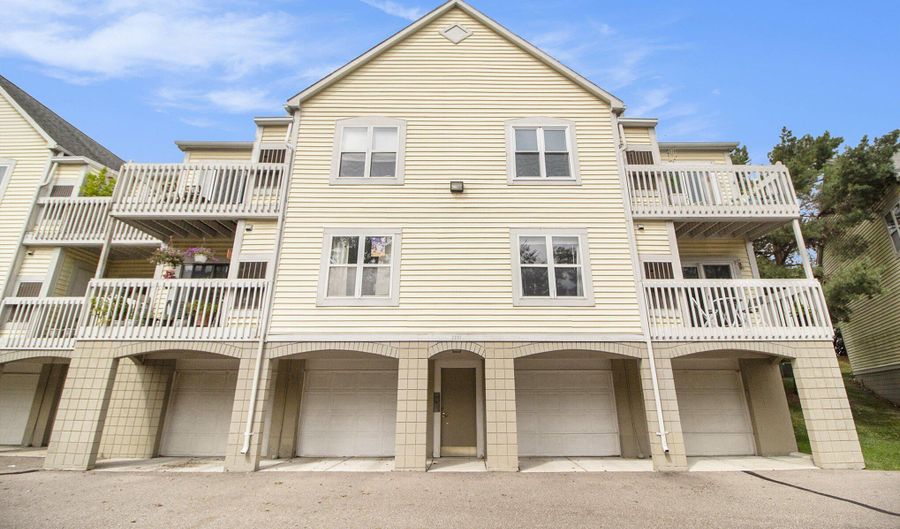 2221 S Huron Pkwy 2, Ann Arbor, MI 48104 - 2 Beds, 2 Bath
