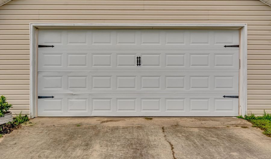 619 Shadowridge Dr, Brandon, MS 39047 - 3 Beds, 2 Bath