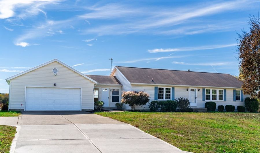 7533 Selby Rd, Athens, OH 45701 - 5 Beds, 4 Bath