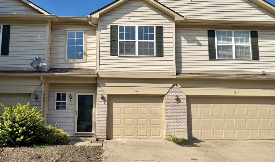 7045 Gavin Dr, Indianapolis, IN 46217 - 2 Beds, 3 Bath
