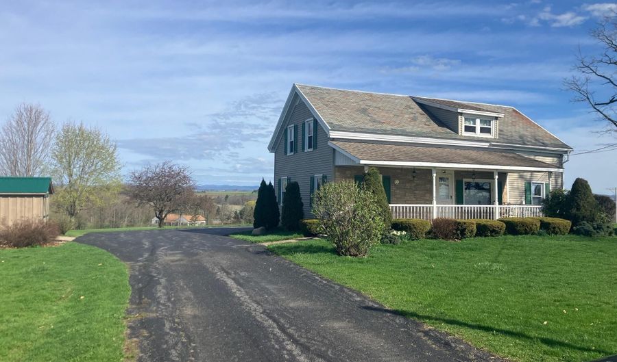 178 Youngs Corners Rd, Amsterdam, NY 12010 - 3 Beds, 2 Bath