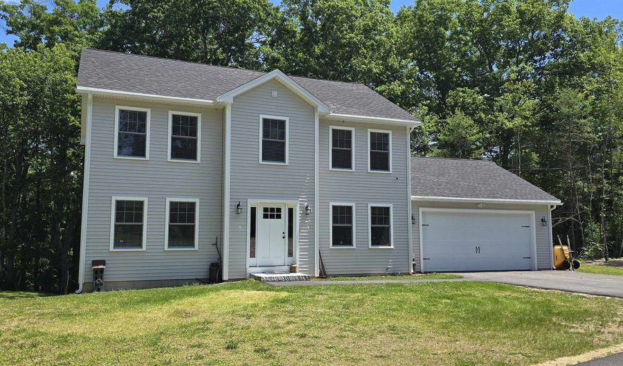 61 B Suncook Valley Rd, Barnstead, NH 03218 - 3 Beds, 6 Bath