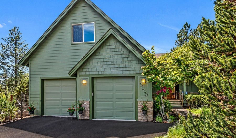 2309 NW Eastes St, Bend, OR 97703 - 3 Beds, 3 Bath