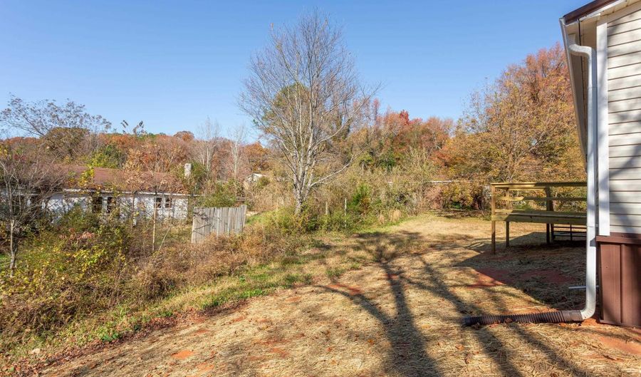 150 CAROLYN Dr, Anniston, AL 36201 - 3 Beds, 2 Bath