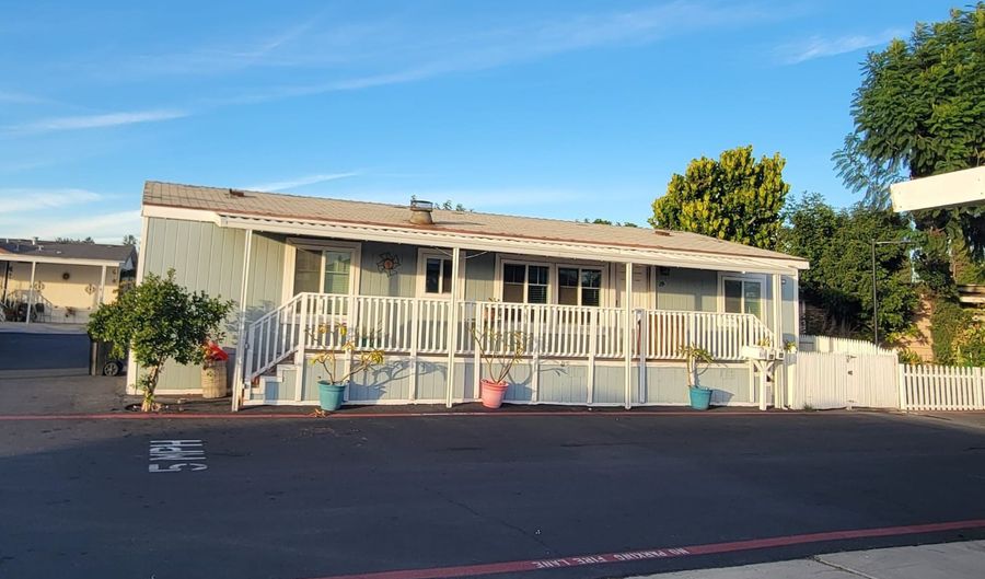 2770 W Lincoln Ave 29A, Anaheim, CA 92801 - 3 Beds, 2 Bath