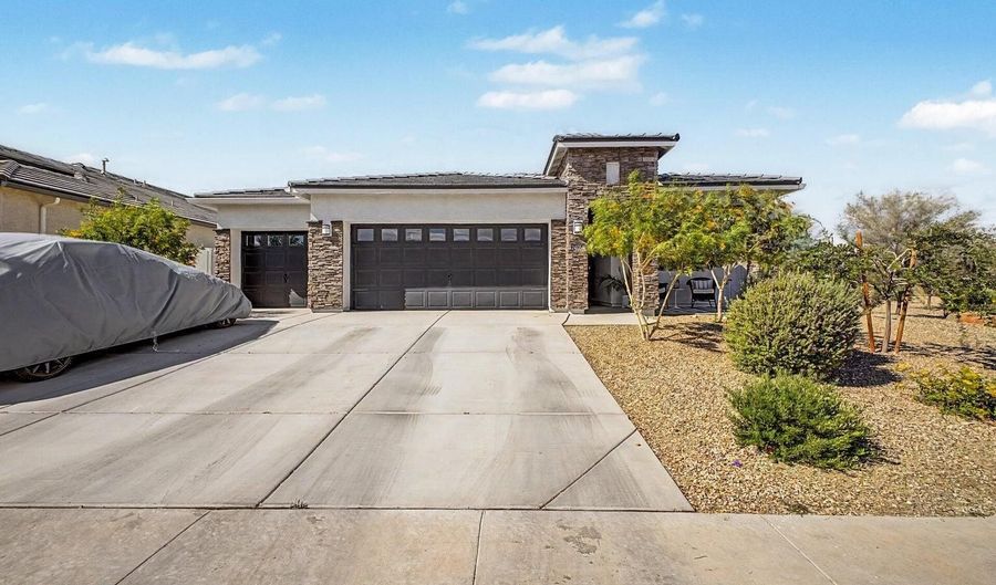 24054 W Verlea Dr, Buckeye, AZ 85326 - 3 Beds, 2 Bath