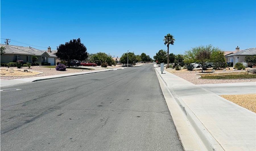 21258 Nisqually Rd, Apple Valley, CA 92308 - 4 Beds, 2 Bath