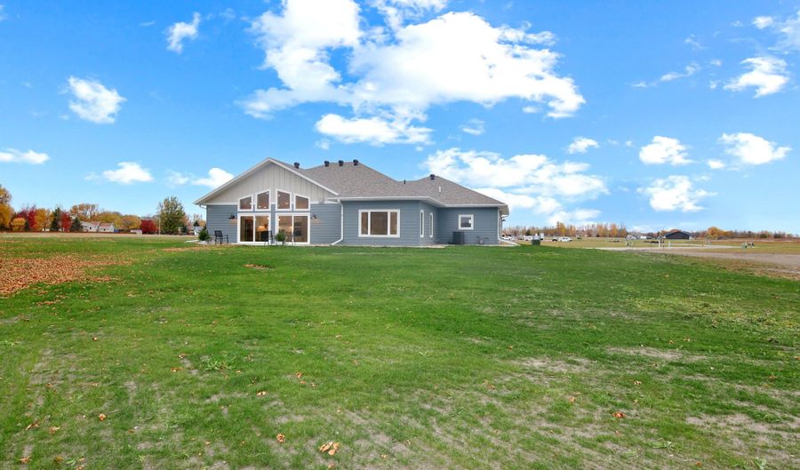 1701 NW 15th Ave, Aberdeen, SD 57401 - 3 Beds, 2 Bath