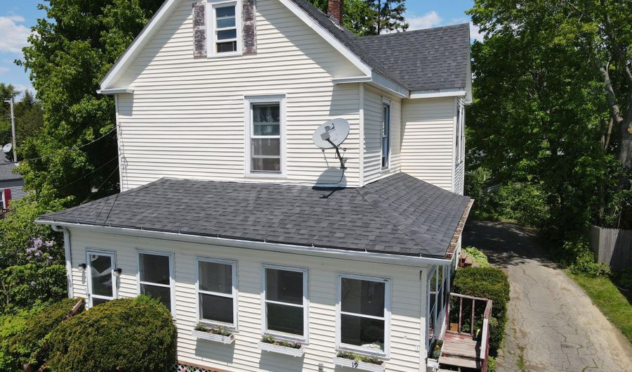 19 Russell St, Bangor, ME 04401 - 3 Beds, 2 Bath
