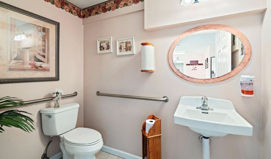 570 Forest Hills Pkwy, Bayville, NJ 08721 - 4 Beds, 3 Bath