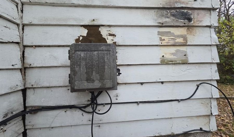 2701 Viewland St, Alton, IL 62002 - 4 Beds, 2 Bath