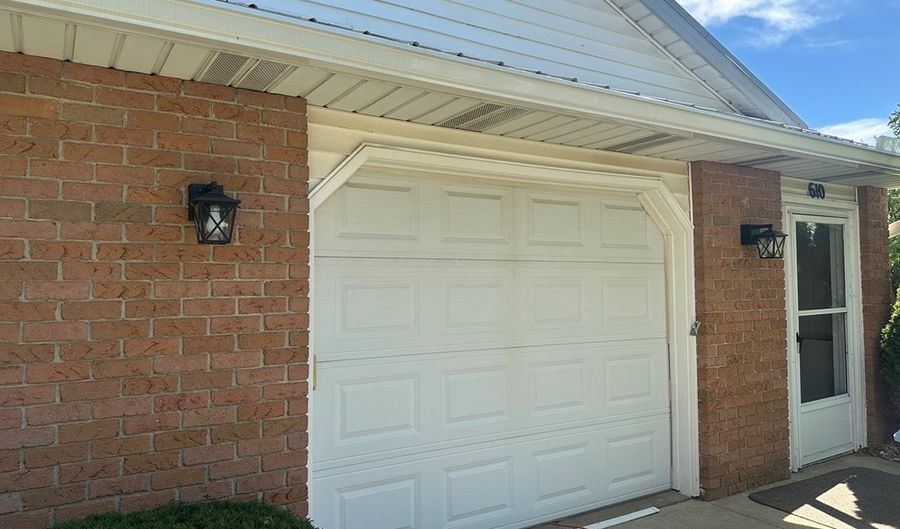 610 Katherine Ave, Ashland, OH 44805 - 2 Beds, 1 Bath
