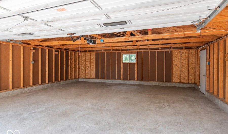1026 Price Rd, Avon, IN 46123 - 3 Beds, 2 Bath