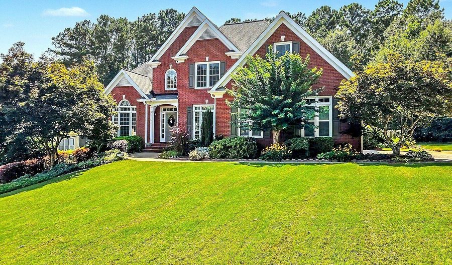2671 Corinault Way NW, Acworth, GA 30101 - 6 Beds, 5 Bath