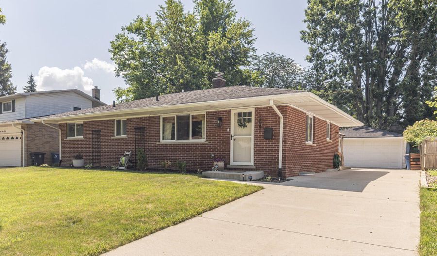 2041 Norfolk Ave, Ann Arbor, MI 48103 - 4 Beds, 2 Bath