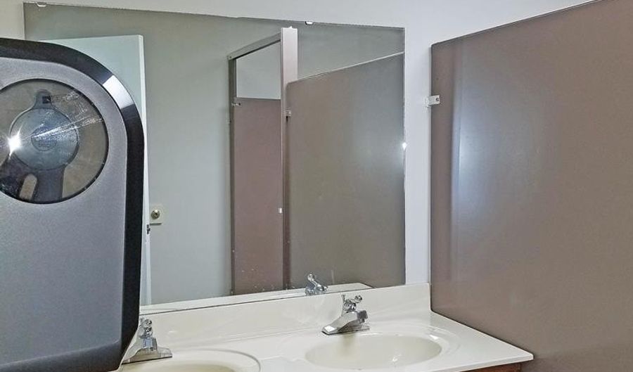 230 Charwood Dr Suite E, Abingdon, VA 24210 - 0 Beds, 0 Bath