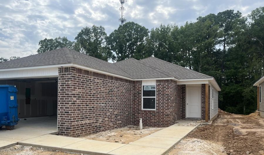 1617 Rambling Brook Dr, Benton, AR 72015 - 3 Beds, 2 Bath